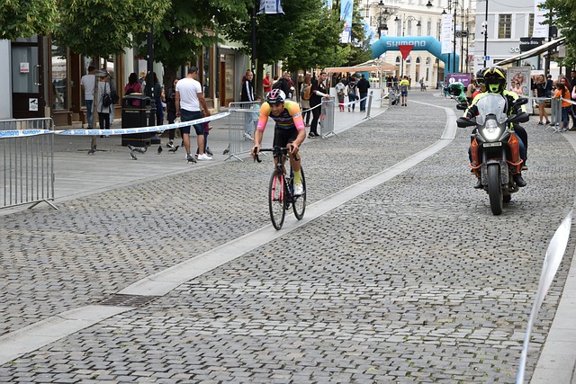 对手撕开 对手撕开